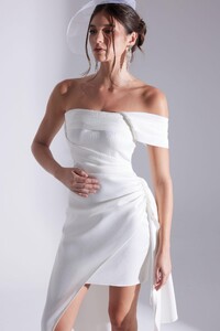 melda-beyaz-asimetrik-saten-elbise-0b5b-0.jpg