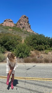 myrkiajade's2025-8-30-21.8.647 story.jpg