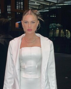 ur fav dentist (1).jpg