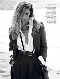 vogue-paris-2012-octobre-324.png