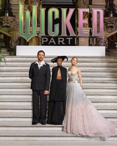 wickedmovie-20251108_182046-4040897515.jpg