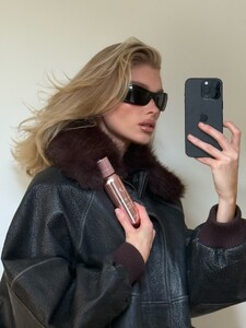 [2024.12.16] hoskelsa_601521010_18545336740010569_925300444653152391_n.jpg