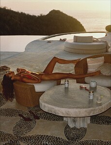 [2025.11.21] lavarice.swim_584394610_18070823894578411_3840628573639272605_n.jpg