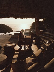 [2025.11.21] lavarice.swim_587591094_18070823912578411_2030426773537051326_n.jpg