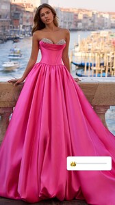 [2025.11.28] sherrihill_3775976912112349248.jpg