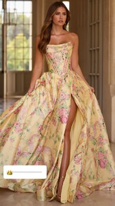 [2025.11.28] sherrihill_3776117604813986637.jpg