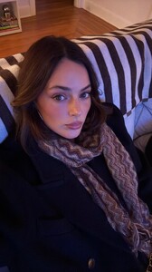 [2025.11.29] sadienewman_3776957729911426317.jpg