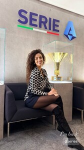 [2025.12.01] laurabarriales_3778082821567690392.jpg