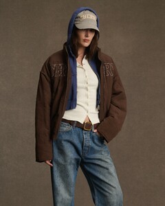 [2025.12.02] cherrylosangeles_587620454_18350409937203337_4794676728339283410_n.jpg