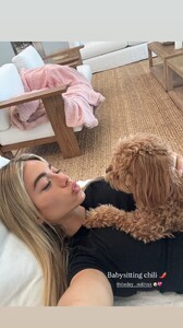 [2025.12.02] ellaayalon_3779289996298778139.jpg