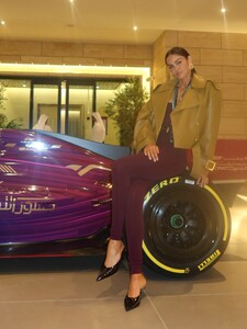 [2025.12.02] sofiaresing_587716153_18545439457031551_1894913568382639208_n.jpg