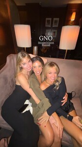 [2025.12.04] elizabethcturner-katieaustin_3780722734298113648.jpg