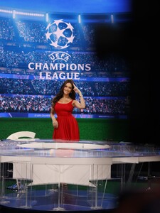 [2025.12.04] evamurati_589116995_18550659157021260_7428371688477868876_n.jpg