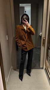 [2025.12.04] kelseymerritt_3780414357147447463.jpg