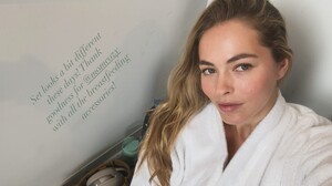 [2025.12.06] carolineannkelley_3781780652581554255.jpg