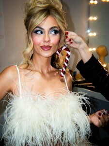 [2025.12.06] morganne.mov_591148827_18063462950441354_5361899067016400862_n.jpg