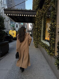 [2025.12.07] kelseymerritt_587486988_18550511104039208_7814568330532719945_n.jpg