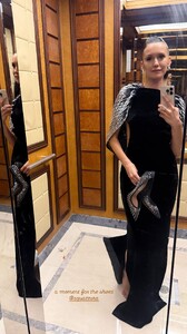 [2025.12.07] nina_3782240870222364560.jpg