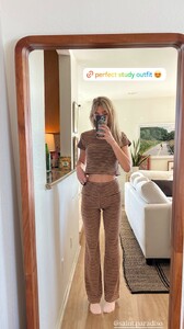 [2025.12.08] elizabethcturner_3783271460300270281.jpg