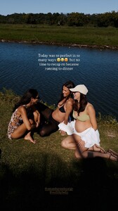 [2025.12.08] helenowen_3783525399377606206.jpg