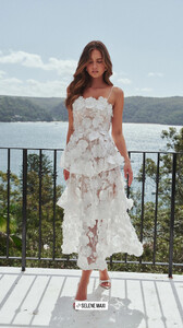 [2025.12.10] elliatt_3785049188770694150.jpg