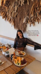 [2025.12.10] helenowen_3784850273350063834.jpg