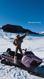 [2025.12.10] taylor_hill_3785099972983983778.jpg