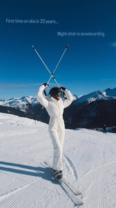 [2025.12.10] taylor_hill_3785103479329873289.jpg