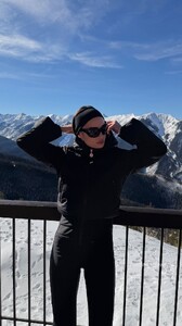 [2025.12.11] kelseymerritt_3785530254635802537.jpg