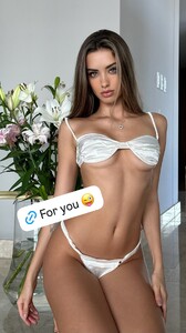 [2025.12.11] lizaakovalenko_3785253751427464129.jpg