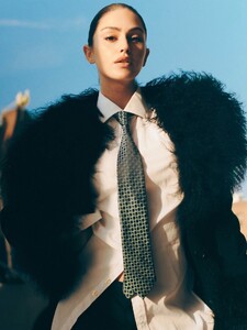 [2025.12.11] msgigiparis_587843990_18540964444007726_1866803045605269871_n.jpg