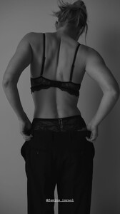 [2025.12.13] barrefaeli_3787356763163464801.jpg