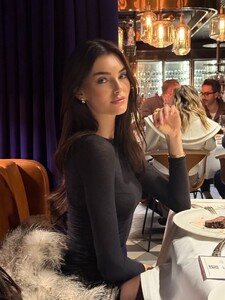 [2025.12.13] celinebethmann_599530697_18373111945158308_4921595636474205516_n.jpg