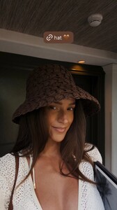 [2025.12.13] helenowen_3786838114489591333.jpg