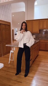 [2025.12.13] helenowen_DSOFTM0kjKH.jpg