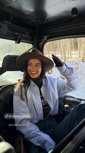 [2025.12.14] kelseymerritt_3787780324877919237.jpg