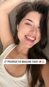 [2025.12.16] heylaurensummer_3789174727215564350.jpg