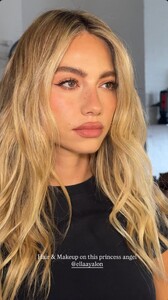 [2025.12.17] ellaayalon_3790086581840490549.jpg