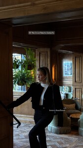 [2025.12.18] hannahg_3790604380094495095.jpg