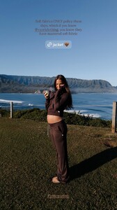 [2025.12.18] helenowen_3790849556498694556.jpg