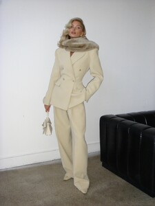 [2025.12.18] hoskelsa_600992042_18545679301010569_5425800420462510907_n.jpg