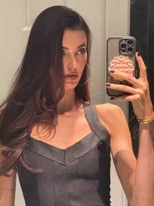 [2025.12.19] celinebethmann_602614942_18373737145158308_2174078427221198851_n.jpg