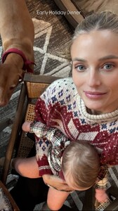 [2025.12.19] katelove_3791581374189564478.jpg