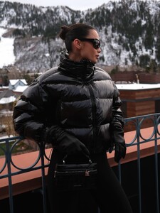 [2025.12.19] kelseymerritt_602086463_18552700438039208_6791038491337550100_n.jpg