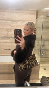 [2025.12.19] livvydunne_3791380960026499919.jpg