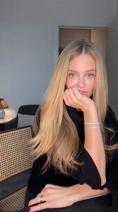 [2025.12.22] katelove_DSlVgr2EpLF.jpg