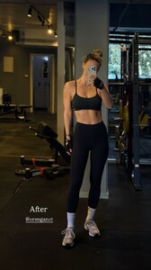 [2025.12.24] barrefaeli_3795286104732444093.jpg