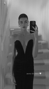 [2025.12.24] celinebethmann_3794778205513851436.jpg