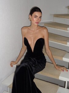 [2025.12.25] celinebethmann_605338206_18374358970158308_5286457972191238801_n.jpg