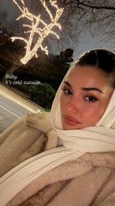 [2025.12.25] handemiyy_3795650350892877577.jpg